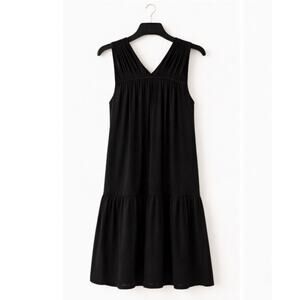 Banana Republic Black Sleeveless Midi Dress M V-Neck Tiered Flowy Lined Classic